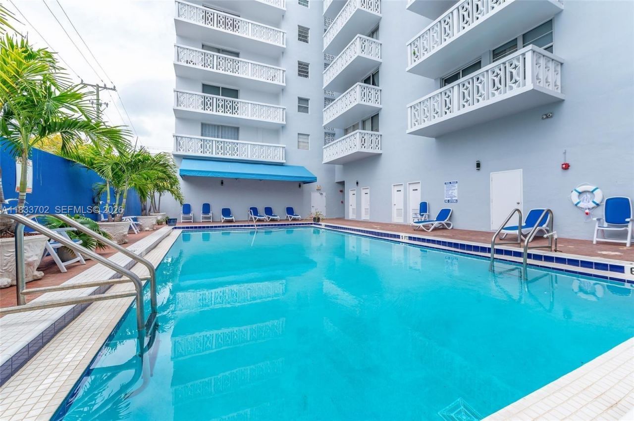 1020 Meridian Ave, Unit 201, Miami Beach, FL 33139 Photo