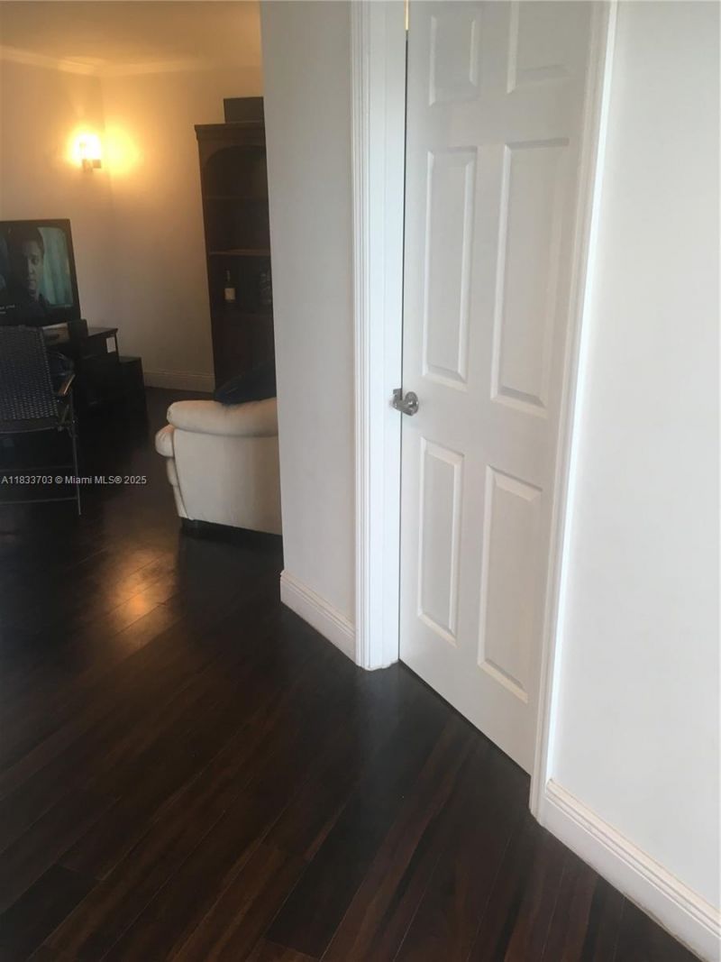 1750 NE 115th St, Unit 608, Miami, FL 33181 Photo