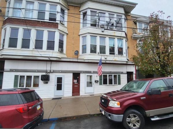 32 W MAIN STREET, GIRARDVILLE, PA 17935