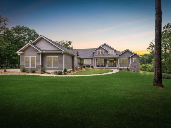 10690 Lost Lake Circle, Ooltewah, TN 37363