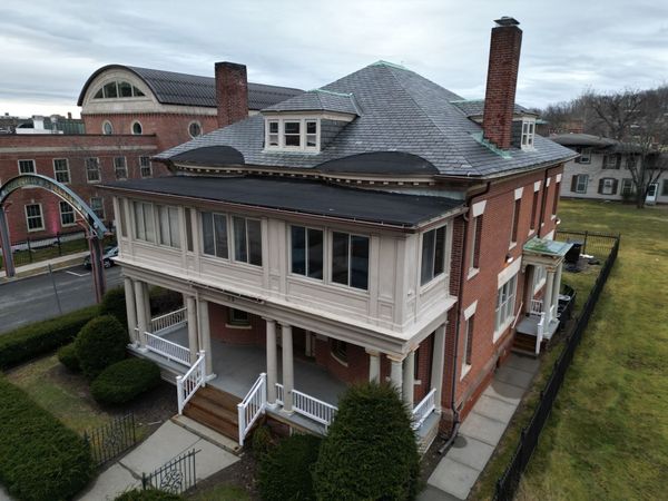 73 Chestnut St, Springfield, MA 01103