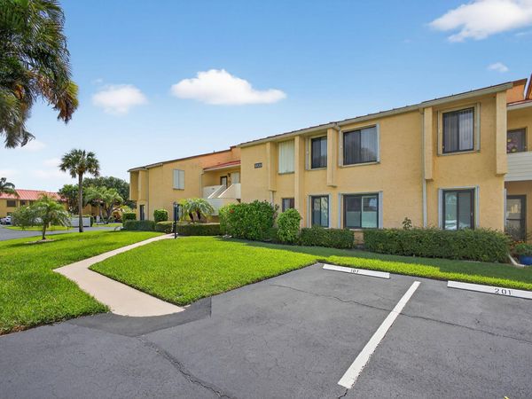 5335 SE Miles Grant Road, Unit 102, Stuart, FL 34997