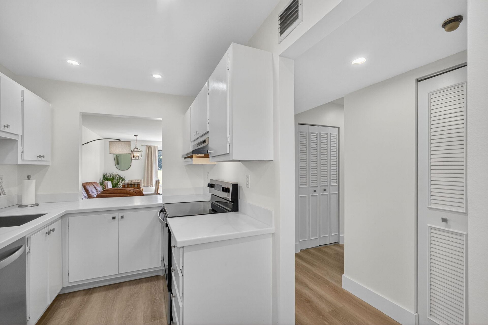 5335 SE Miles Grant Road, Unit 102, Stuart, FL 34997 Photo