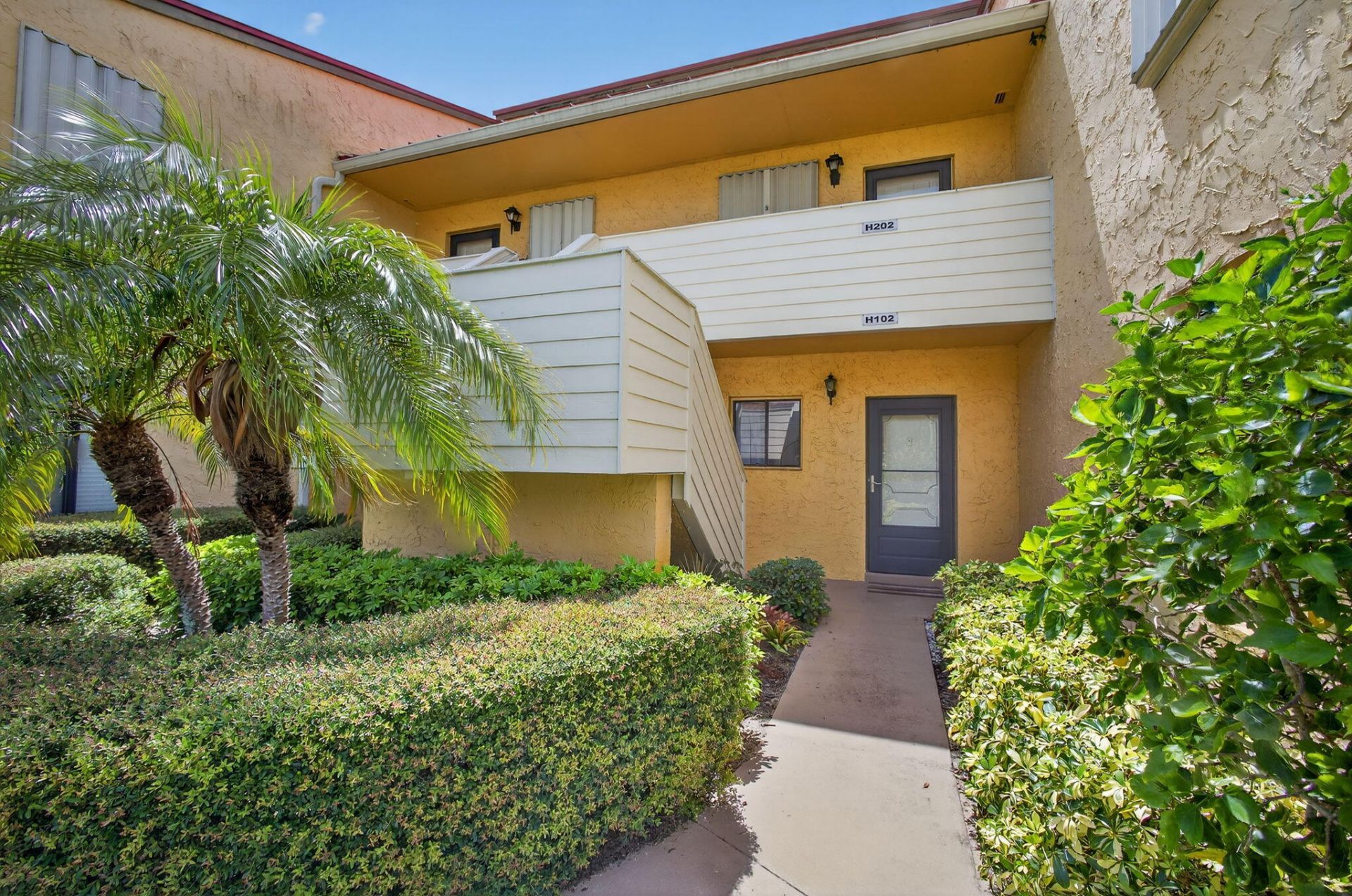 5335 SE Miles Grant Road, Unit 102, Stuart, FL 34997 Photo