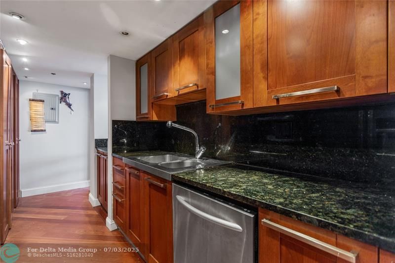 1717 N Bayshore Drive, Unit 3040, Miami, FL 33132 Photo