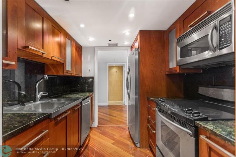 1717 N Bayshore Drive, Unit 3040, Miami, FL 33132 Photo