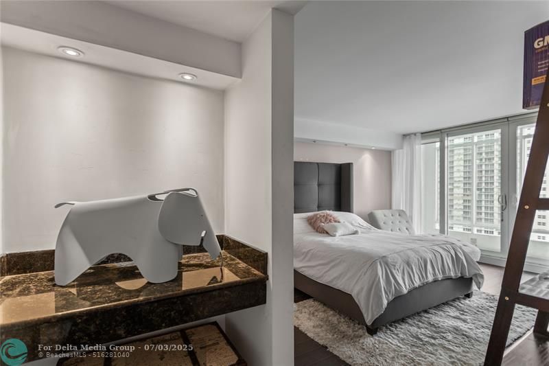 1717 N Bayshore Drive, Unit 3040, Miami, FL 33132 Photo