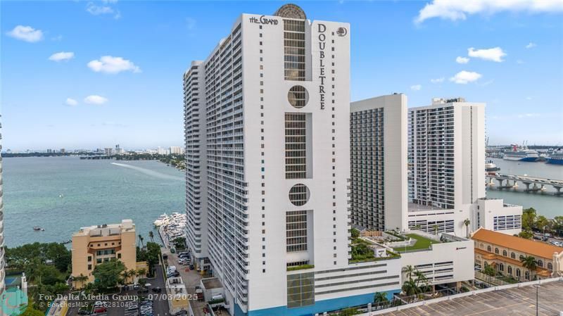 1717 N Bayshore Drive, Unit 3040, Miami, FL 33132 Photo