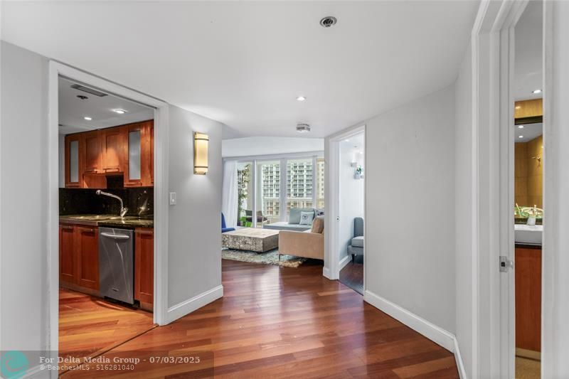 1717 N Bayshore Drive, Unit 3040, Miami, FL 33132 Photo