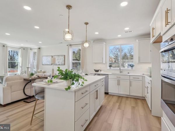 245 CHAPEL COURT, Unit 80B, NORRISTOWN, PA 19401