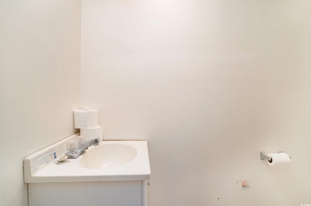 71 Plantation Rd. Photo 22