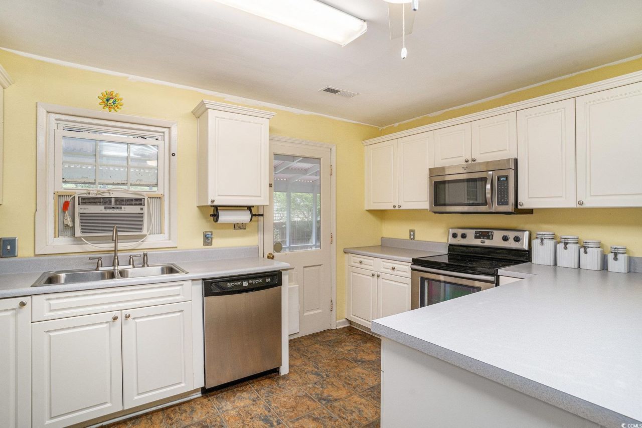 71 Plantation Rd. Photo 9