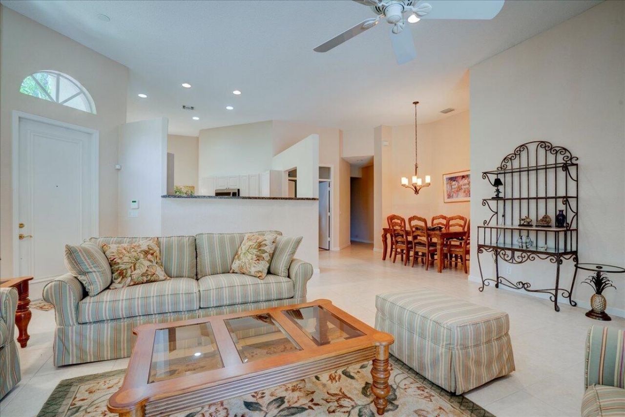4701 Carlton Golf Drive, Lake Worth, FL 33449 Photo
