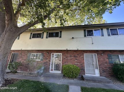 486 Smithridge Park, Reno, NV 89502 Photo