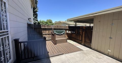 486 Smithridge Park, Reno, NV 89502 Photo