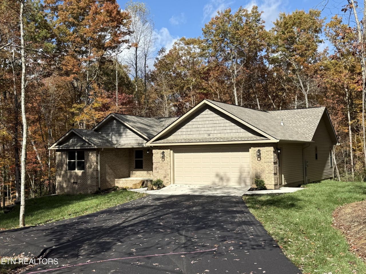 10 T Place Place, Monterey, TN 38574 Main Photo