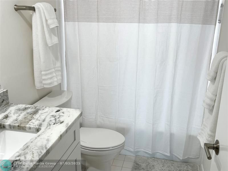 40 NE Plantation Road, Unit 410, Stuart, FL 34996 Photo