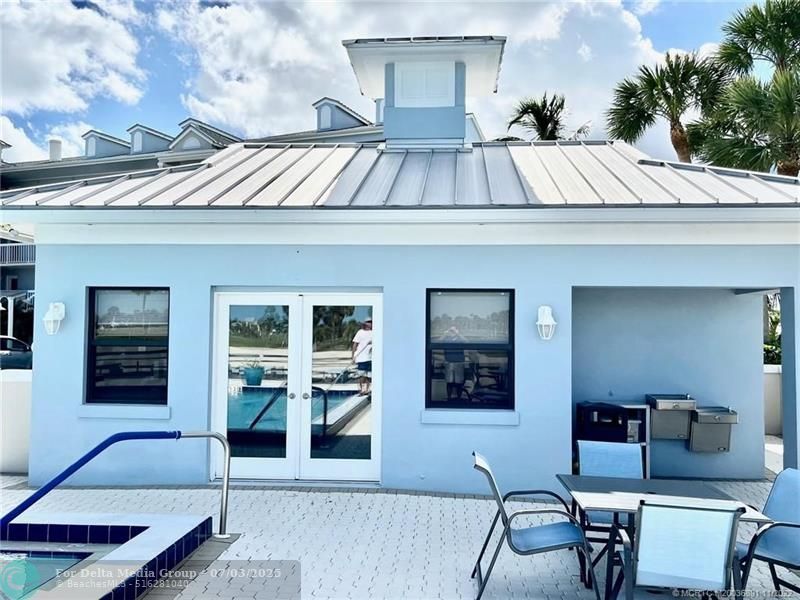 40 NE Plantation Road, Unit 208, Stuart, FL 34996 Photo