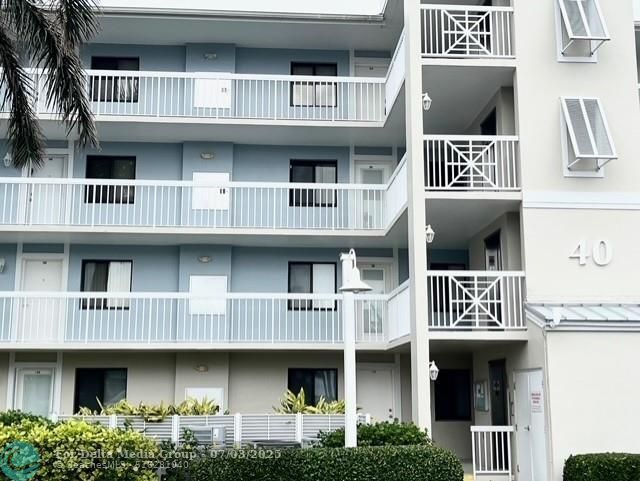 40 NE Plantation Road, Unit 208, Stuart, FL 34996 Photo