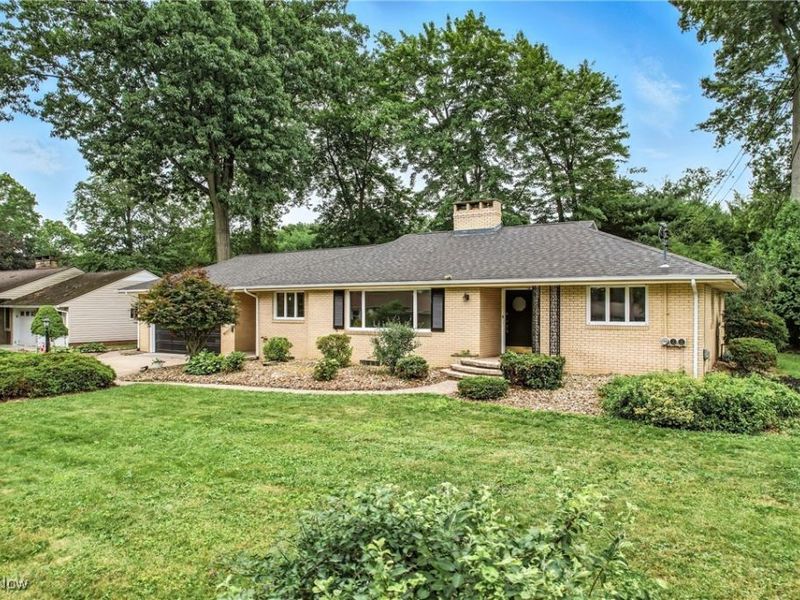 3730 Northwood Drive SE, Warren, OH 44484 Photo 2