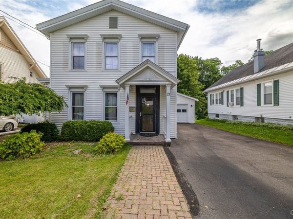 21 Hillside Avenue, New Hartford, NY 13413