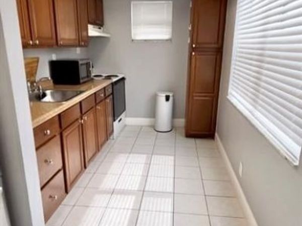 321 SW 14th Street, Unit 1, Fort Lauderdale, FL 33315