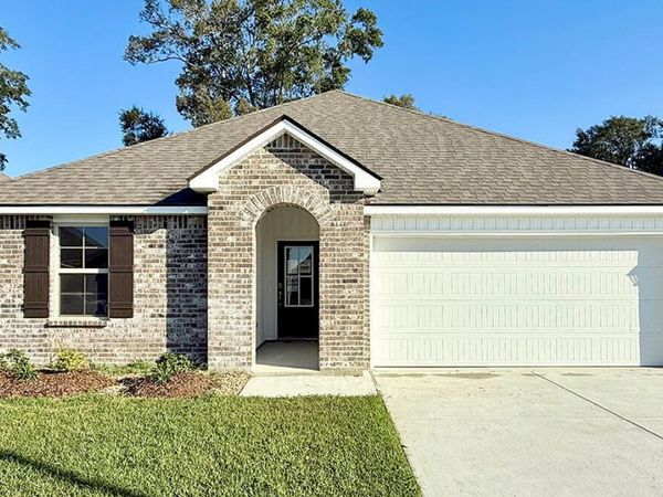 323 White Pine Drive, Lafayette, LA 70501