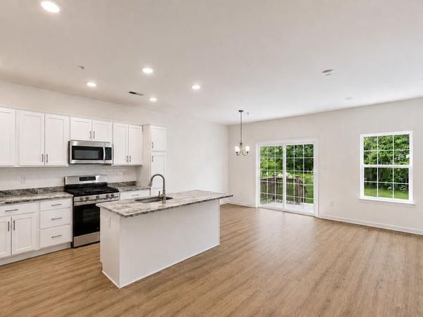 4 WAYNE COURT, BLACKWOOD, NJ 08012