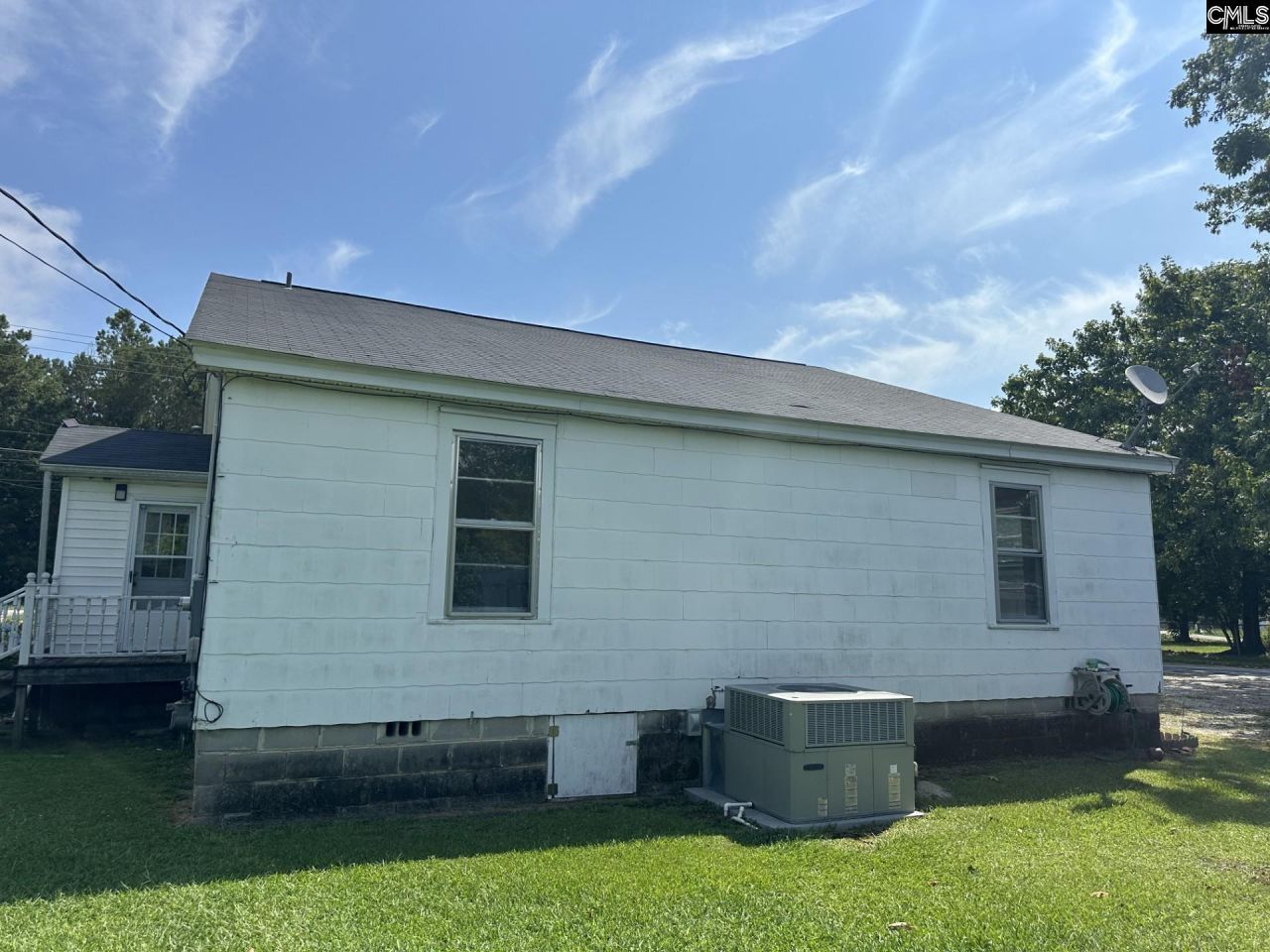 2701 Wilson Road Photo 4