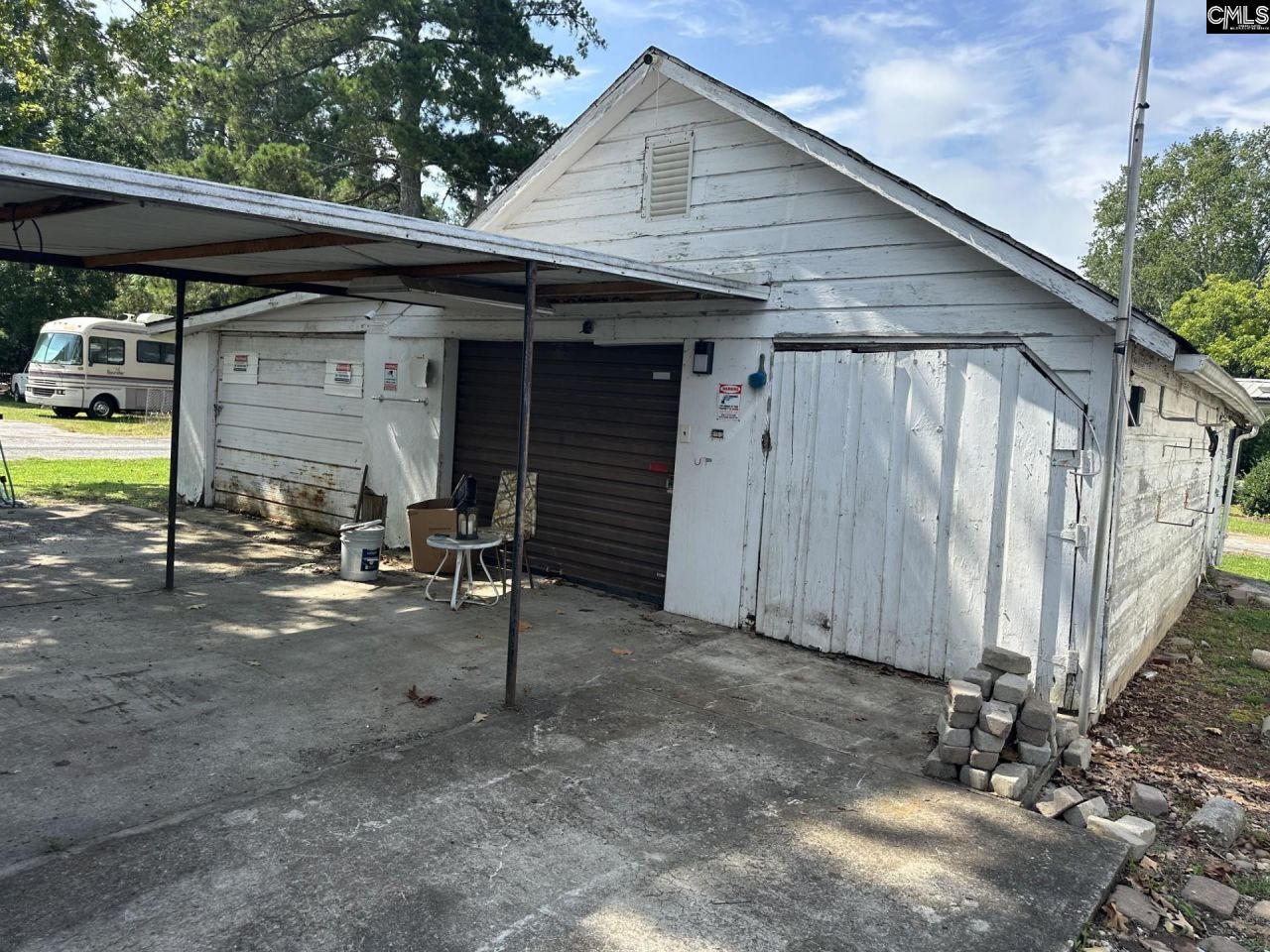 2701 Wilson Road Photo 5