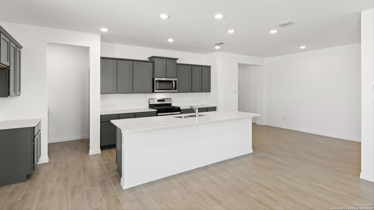 11909 Vista Cruise, Live Oak, TX 78233 Main Photo