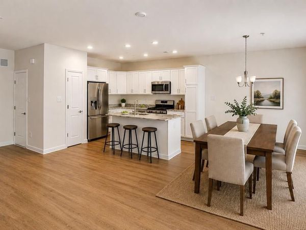 6 WAYNE COURT, BLACKWOOD, NJ 08012