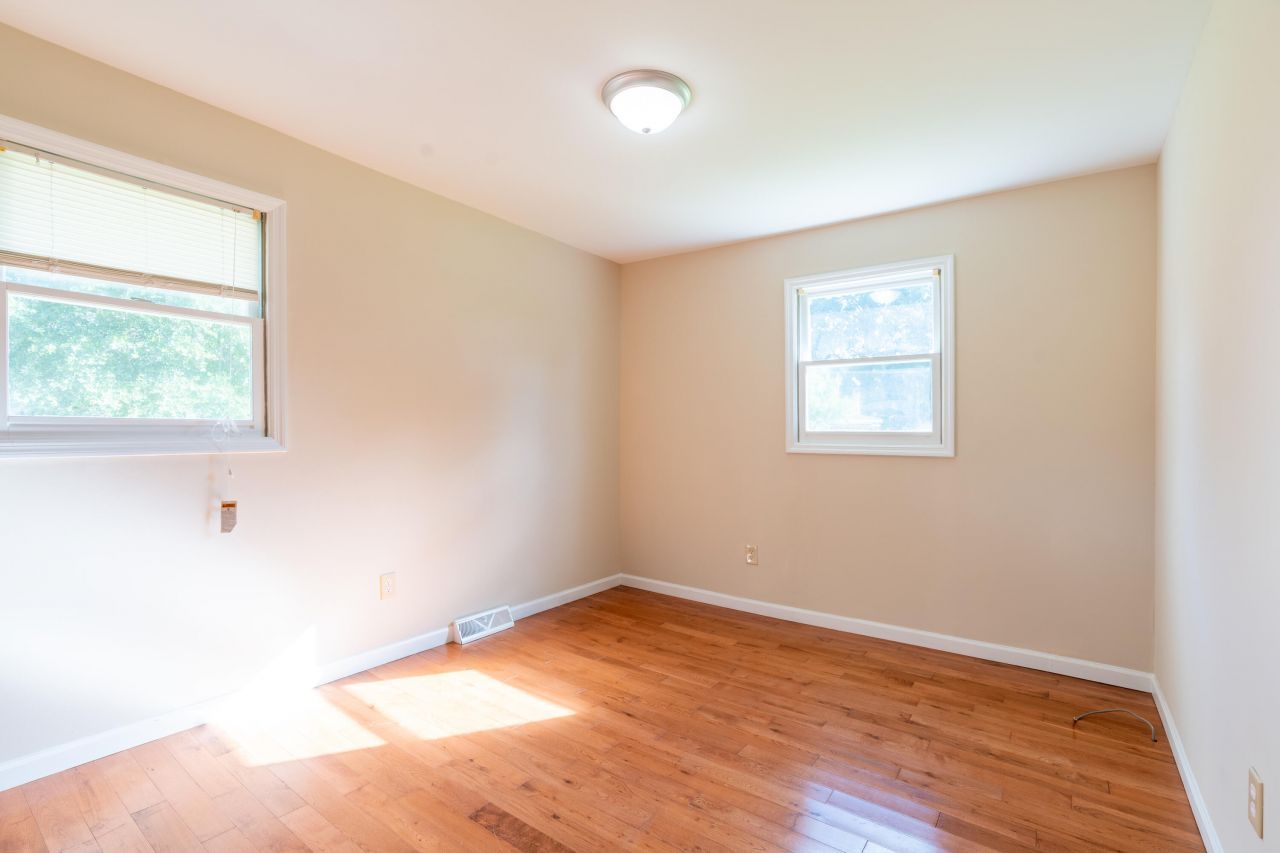 102 Jackson Road Photo 17