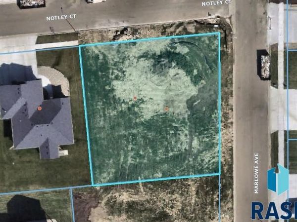 1521 N Marlowe Ave, Sioux Falls, SD 57110