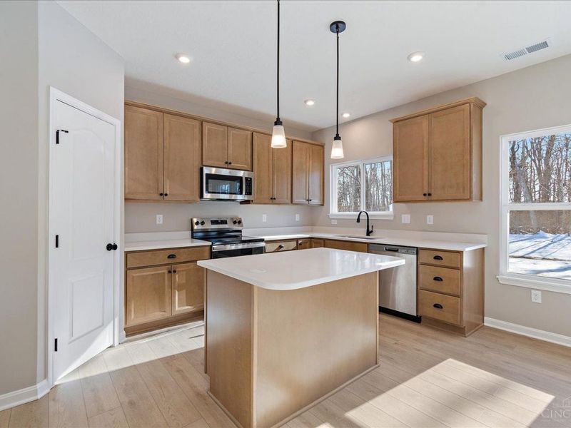 4033 Silverstone Lane, Union Twp, OH 45103 Photo 2