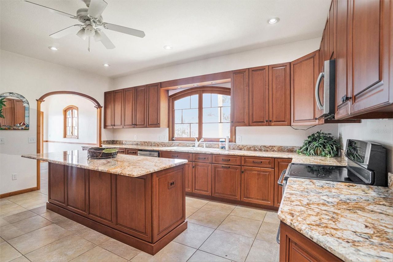 7715 Riverview Drive, Riverview, FL 33578 Photo