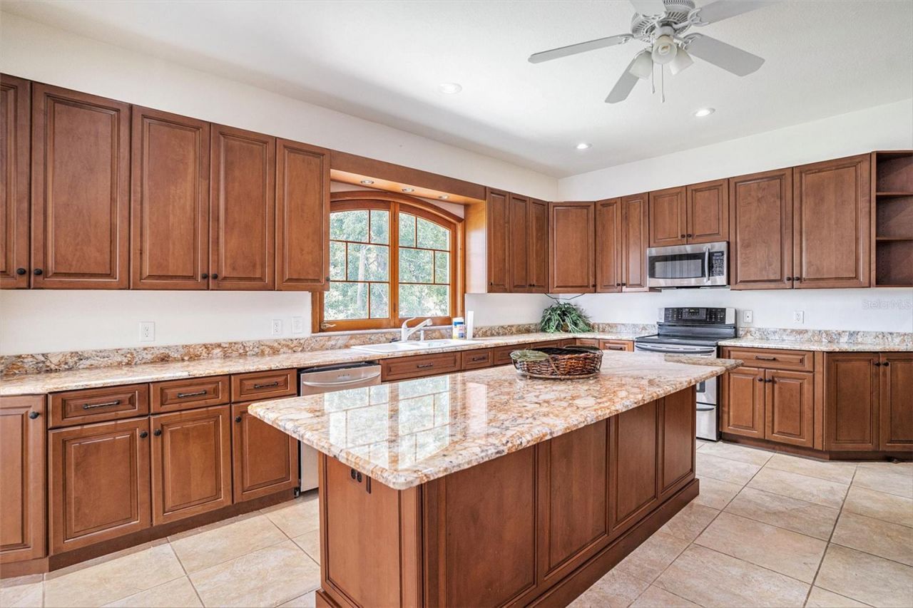 7715 Riverview Drive, Riverview, FL 33578 Photo