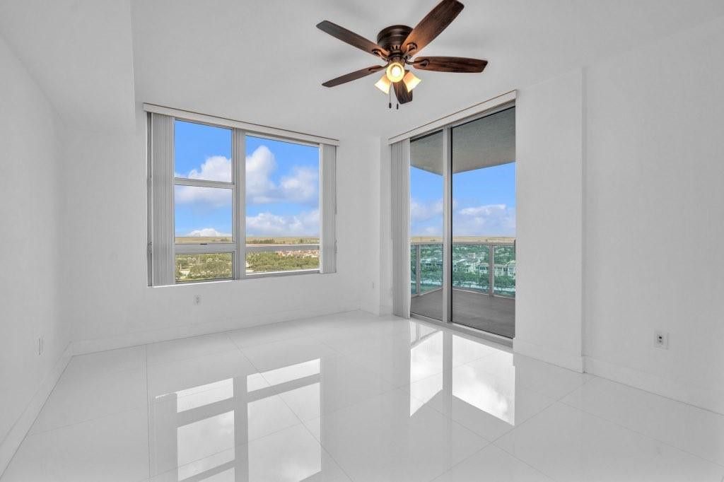 2641 N Flamingo Road, Unit 1608N, Sunrise, FL 33323 Photo