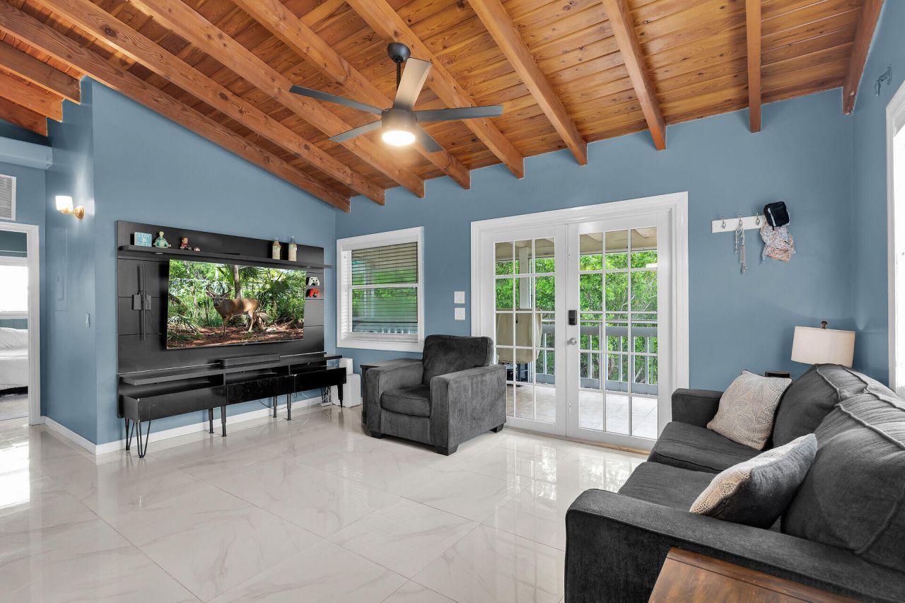 31042 Hibiscus Drive, Big Pine Key, FL 33043 Photo