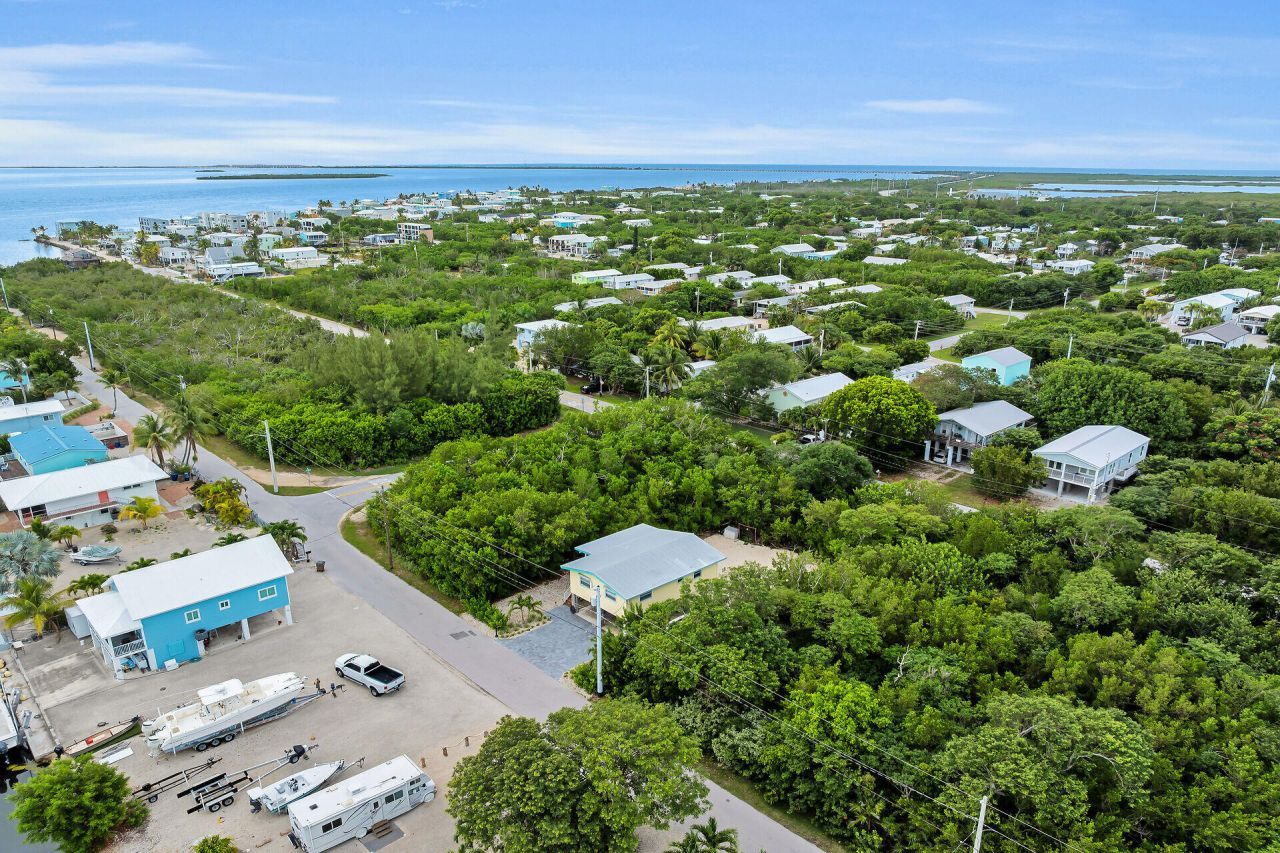 31042 Hibiscus Drive, Big Pine Key, FL 33043 Photo