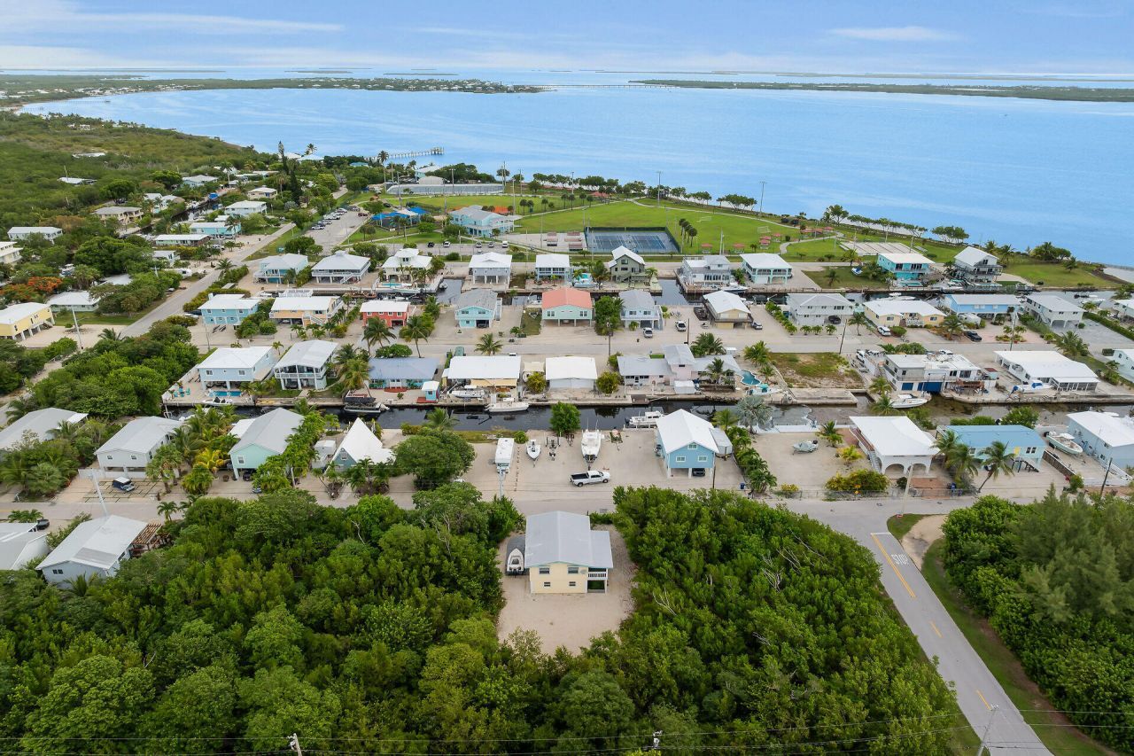 31042 Hibiscus Drive, Big Pine Key, FL 33043 Photo