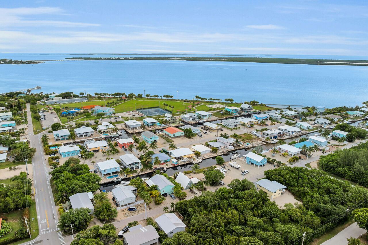 31042 Hibiscus Drive, Big Pine Key, FL 33043 Photo