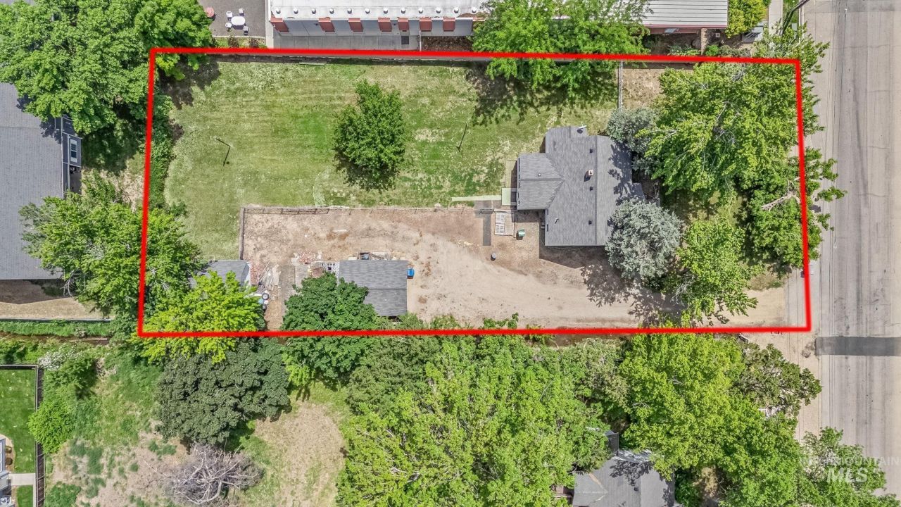 404 N Allumbaugh St, Boise, ID 83704 Main Photo