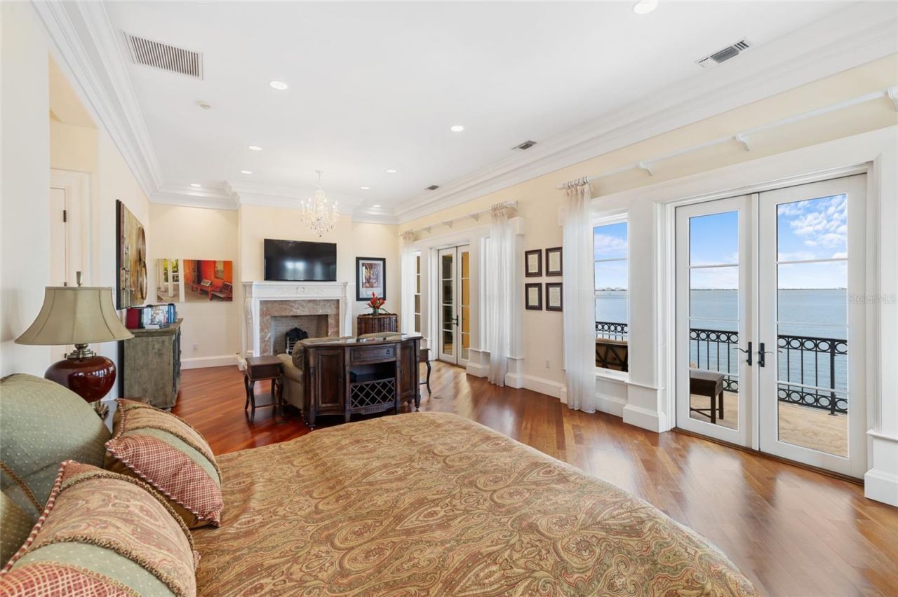 309 Ringling Point Drive, Sarasota, FL 34234 Photo