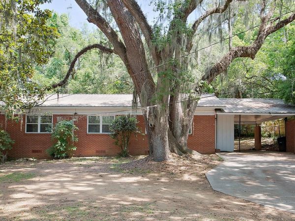 1318 W Tharpe Street, Tallahassee, FL 32303