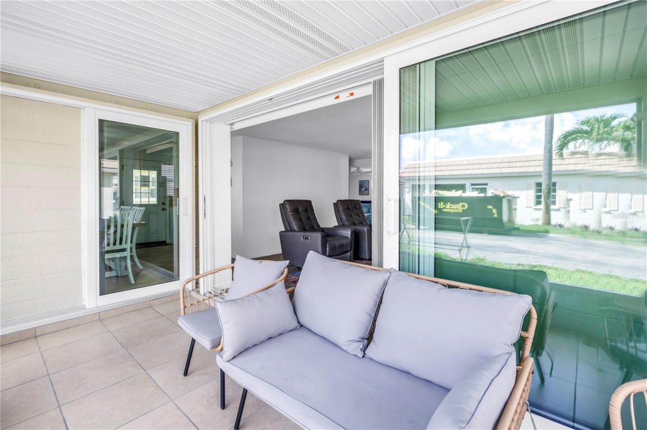 6150 Midnight Pass Road, Unit V38, Sarasota, FL 34242 Photo