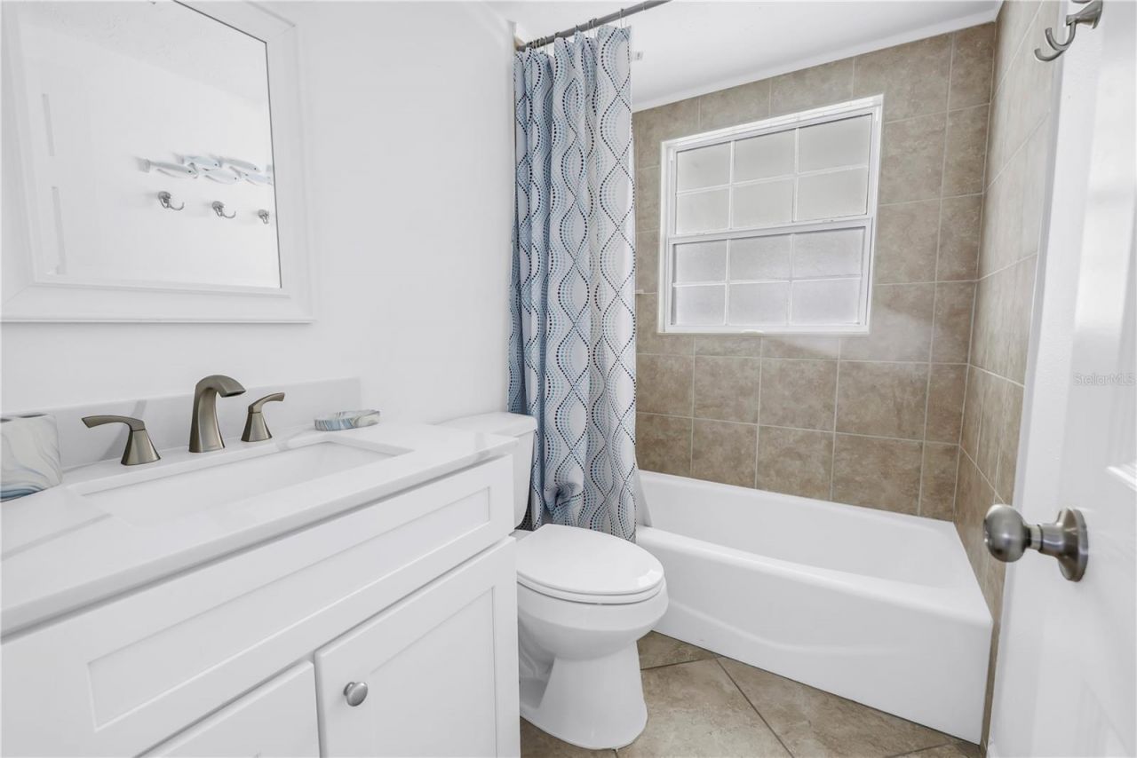 6150 Midnight Pass Road, Unit V38, Sarasota, FL 34242 Photo