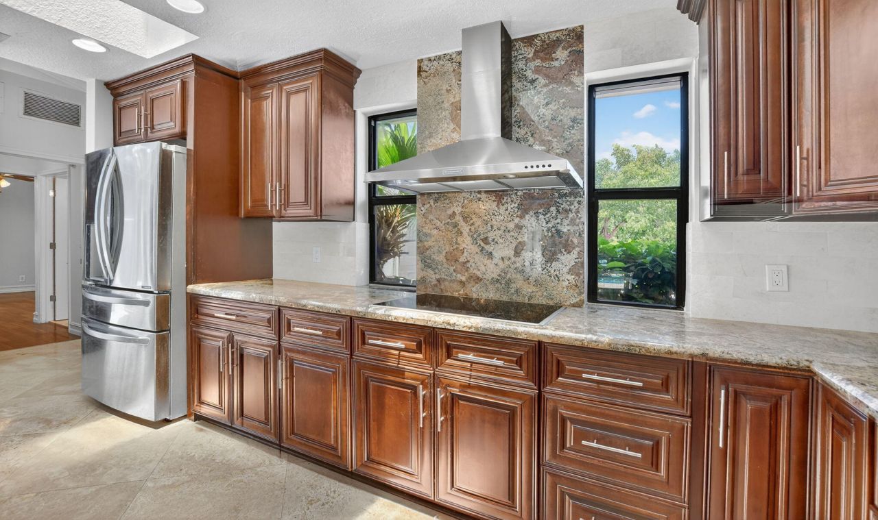 7681 NE Morningside Terrace, Boca Raton, FL 33487 Photo