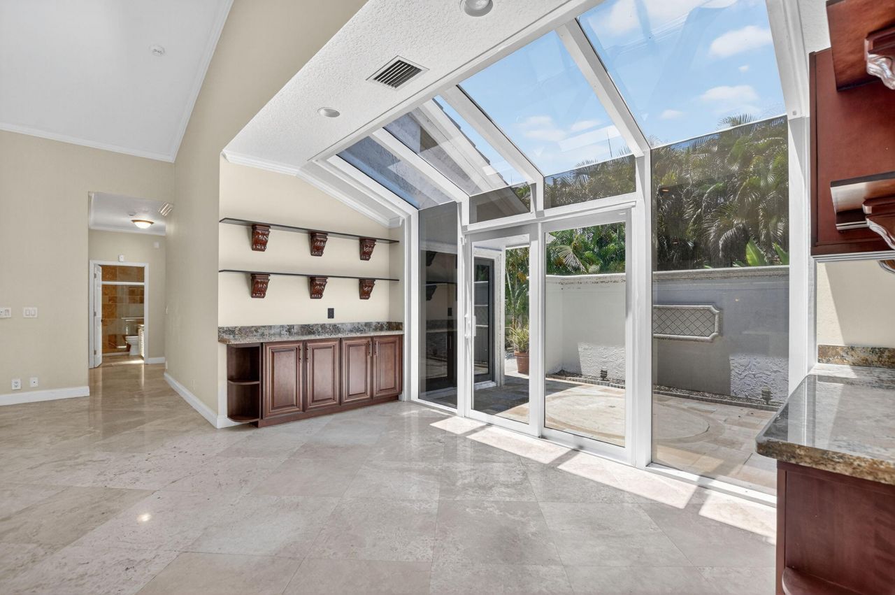 7681 NE Morningside Terrace, Boca Raton, FL 33487 Photo