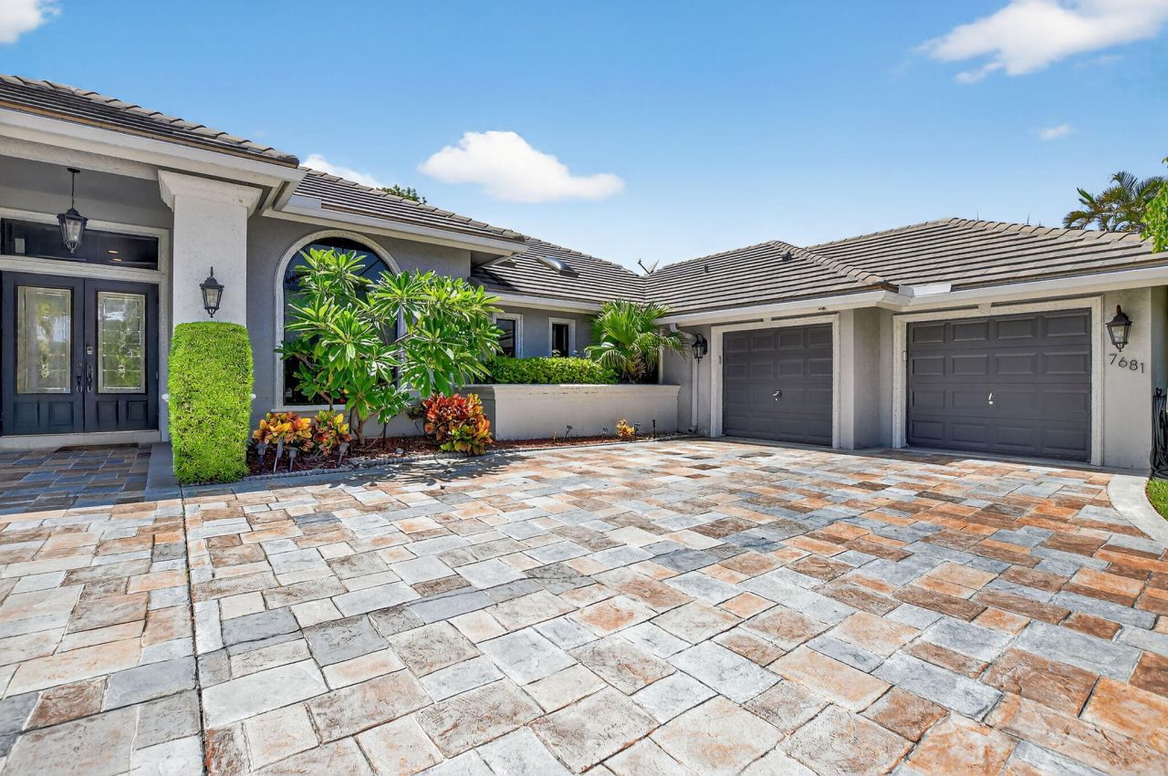 7681 NE Morningside Terrace, Boca Raton, FL 33487 Photo